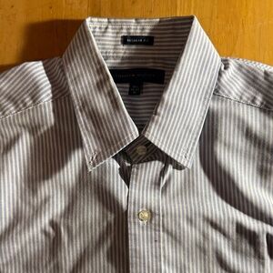 Classic Tommy Hilfiger men’s dress shirt